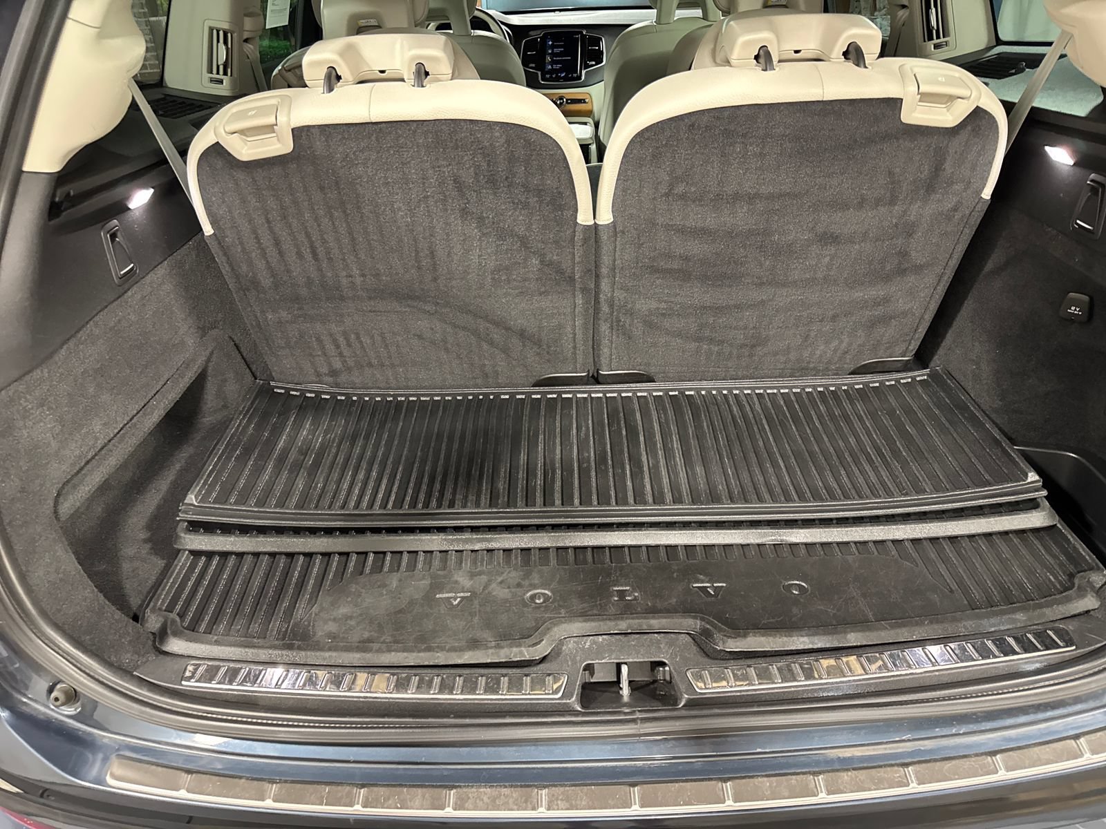 Used 2021 Volvo XC90 T5 Momentum w/ Advanced Package FWD image 28