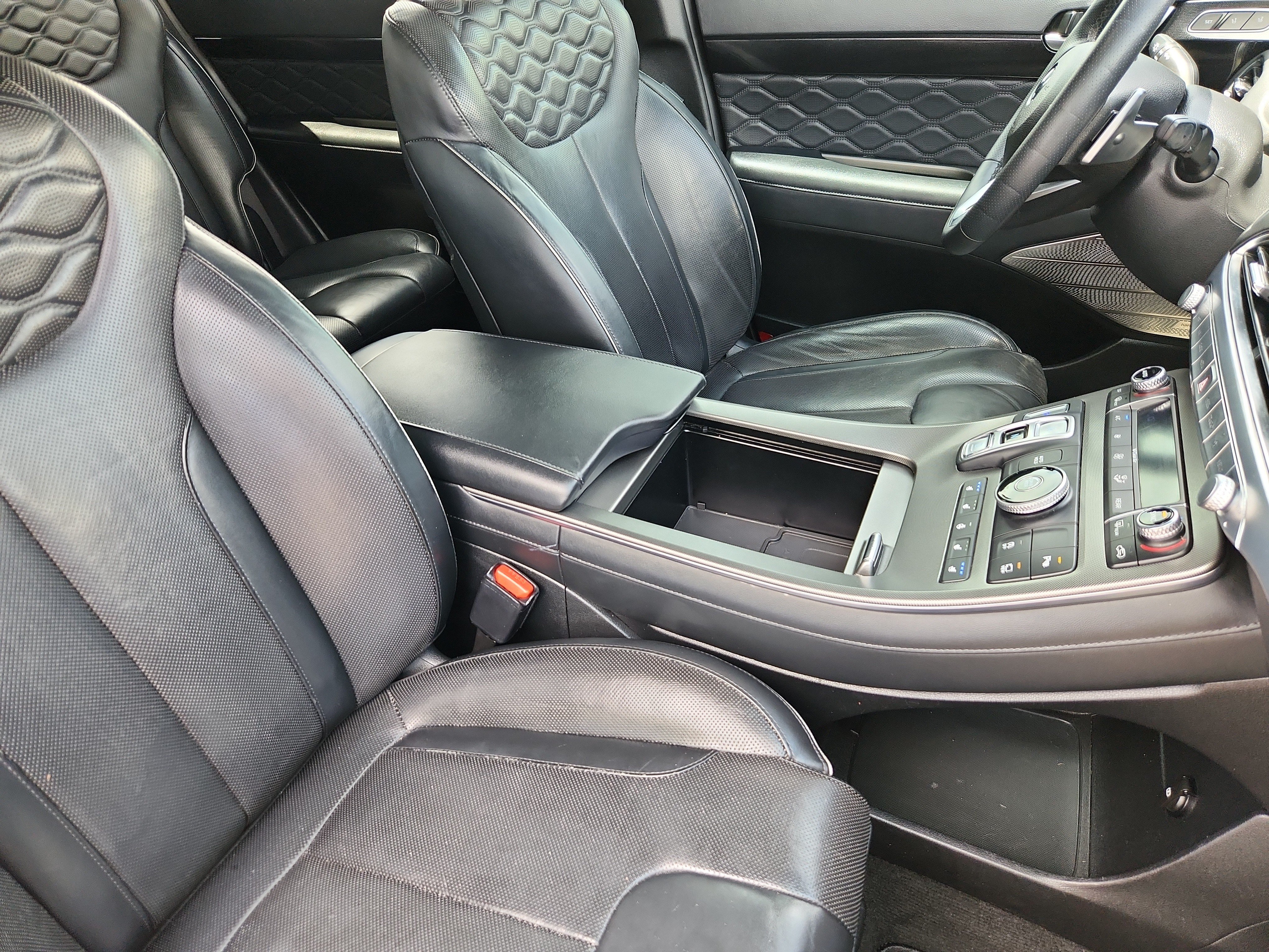 Used 2022 Hyundai Palisade Calligraphy w/ Cargo Package FWD image 17