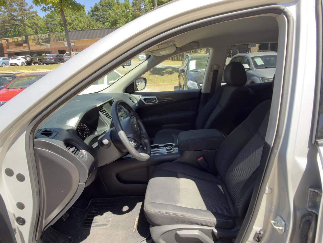 Used 2017 Nissan Pathfinder S AWD/4WD image 84