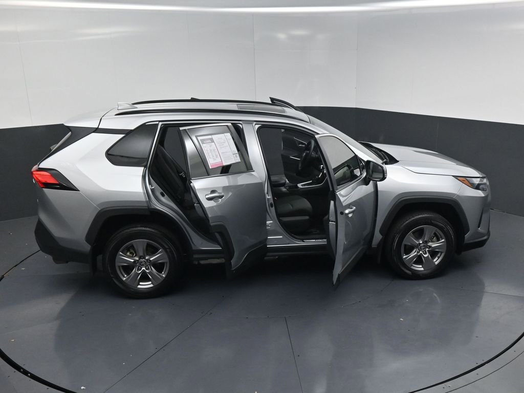 Used 2023 Toyota RAV4 XLE image 22