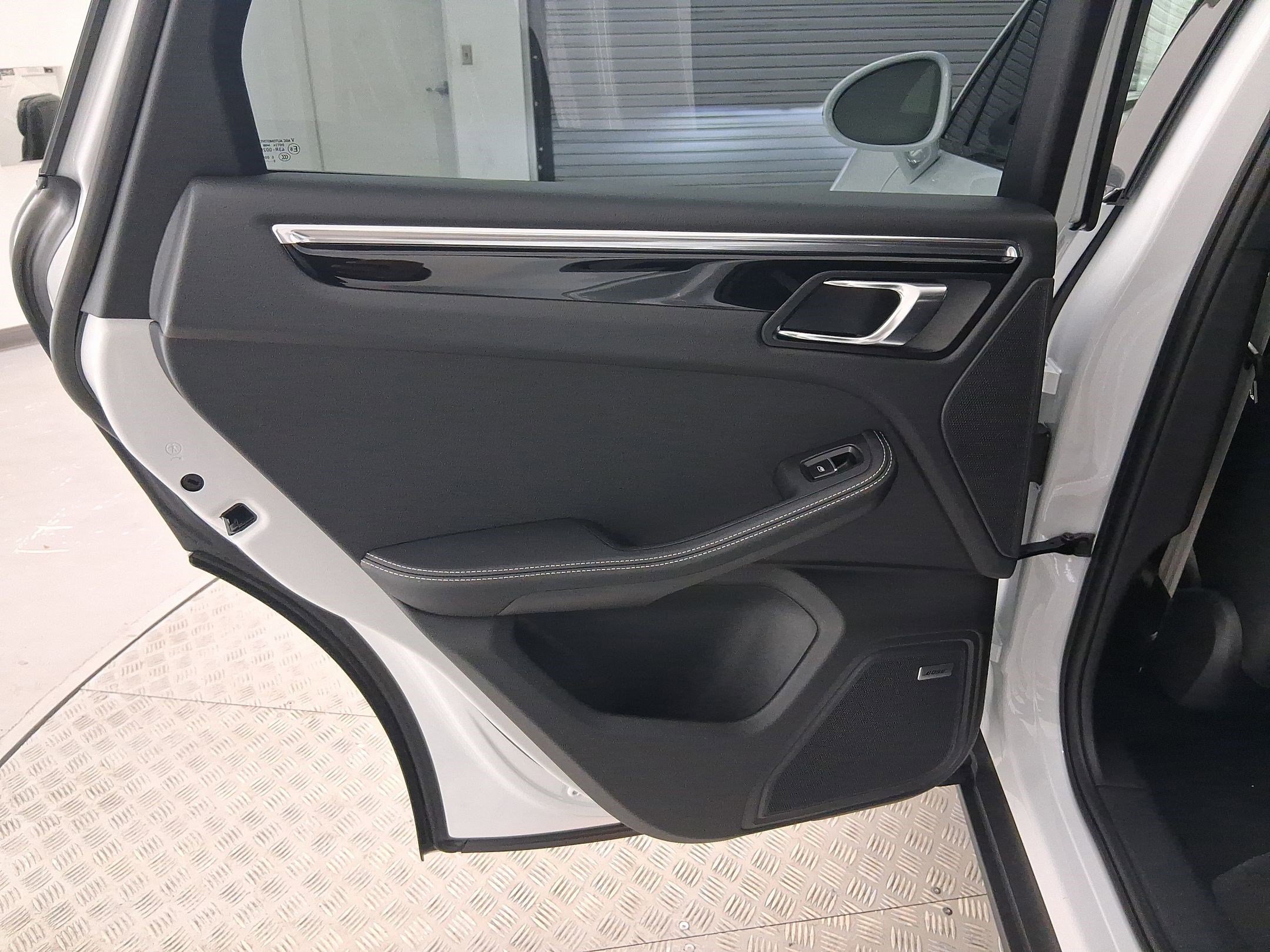 New 2026 Porsche Macan S image 32