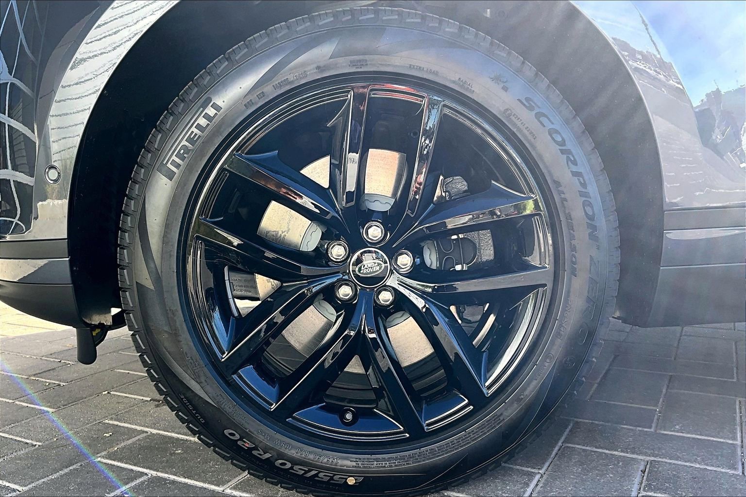 New 2026 Land Rover Range Rover Velar S image 12