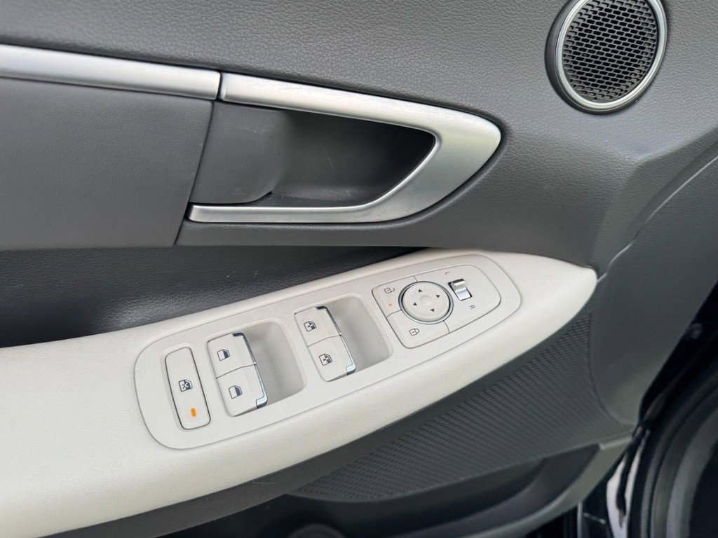 Certified 2024 Hyundai Sonata SEL w/ Convenience Package image 15