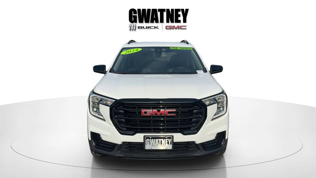 Used 2024 GMC Terrain SLE w/ Elevation Edition FWD image 8