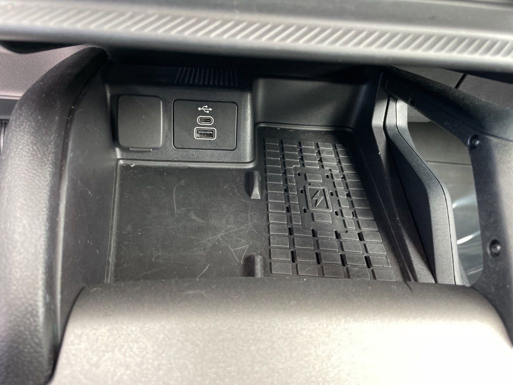 Used 2025 Ford Bronco Sport Badlands image 17