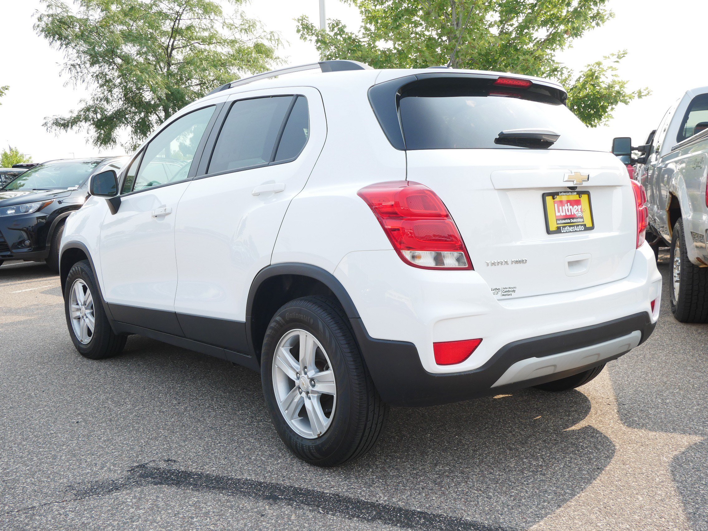 Used 2022 Chevrolet Trax LT w/ LT Convenience Package AWD/4WD image 4