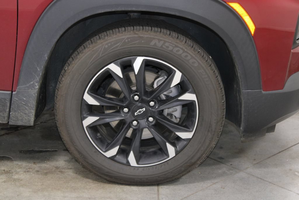 Used 2022 Chevrolet TrailBlazer LT FWD image 12