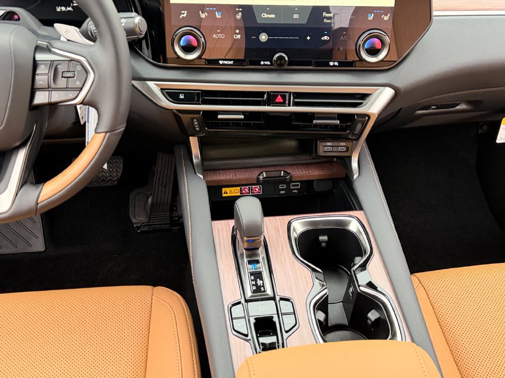 New 2026 Lexus RX 450h AWD w/ Convenience Package image 10