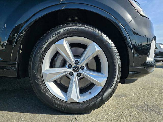 Used 2023 Audi Q7 2.0T Premium Plus w/ Premium Plus Package AWD/4WD image 9