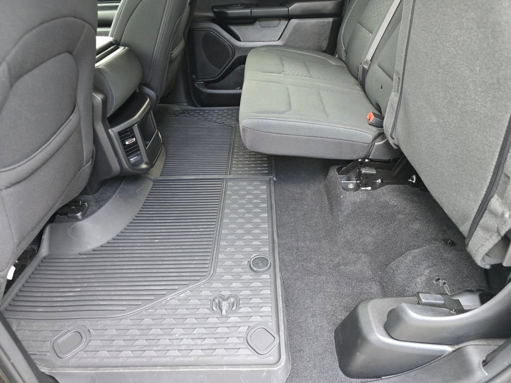 Used 2025 RAM 1500 Warlock AWD/4WD image 11