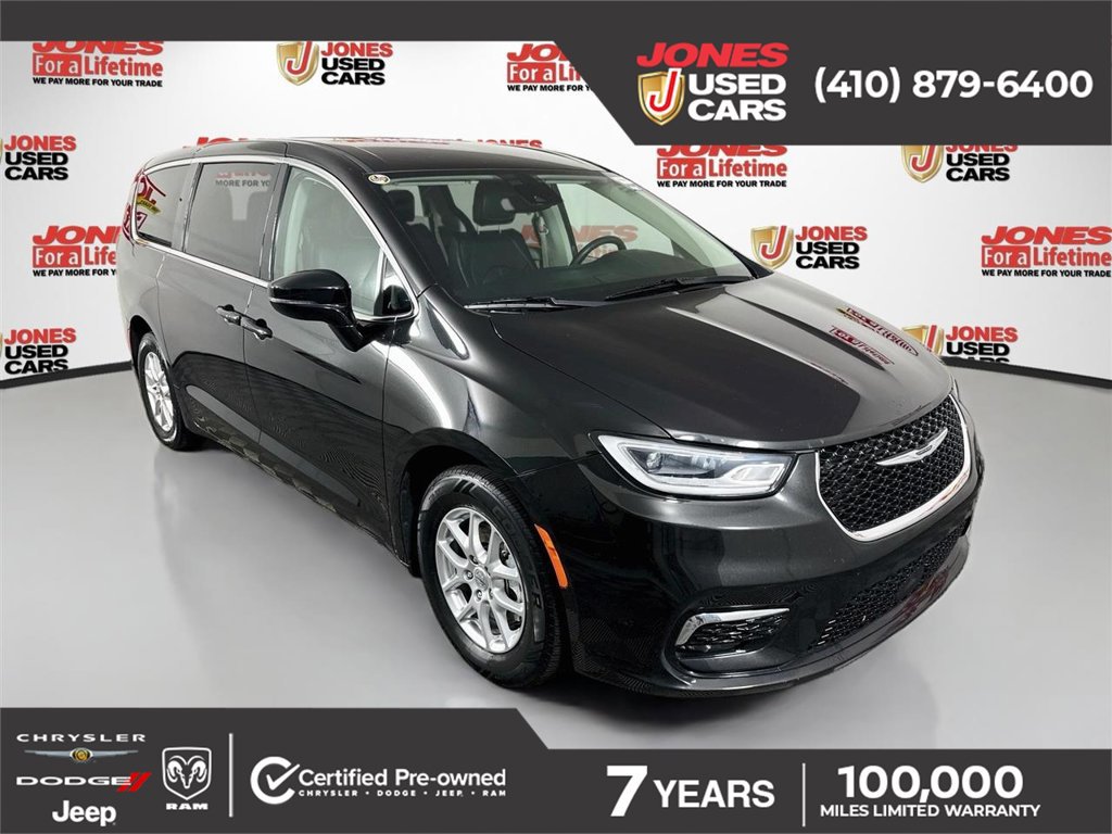 Used 2024 Chrysler Pacifica Touring-L FWD image 1