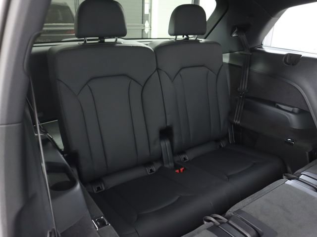 New 2026 Audi Q7 3.0T Prestige AWD/4WD image 24