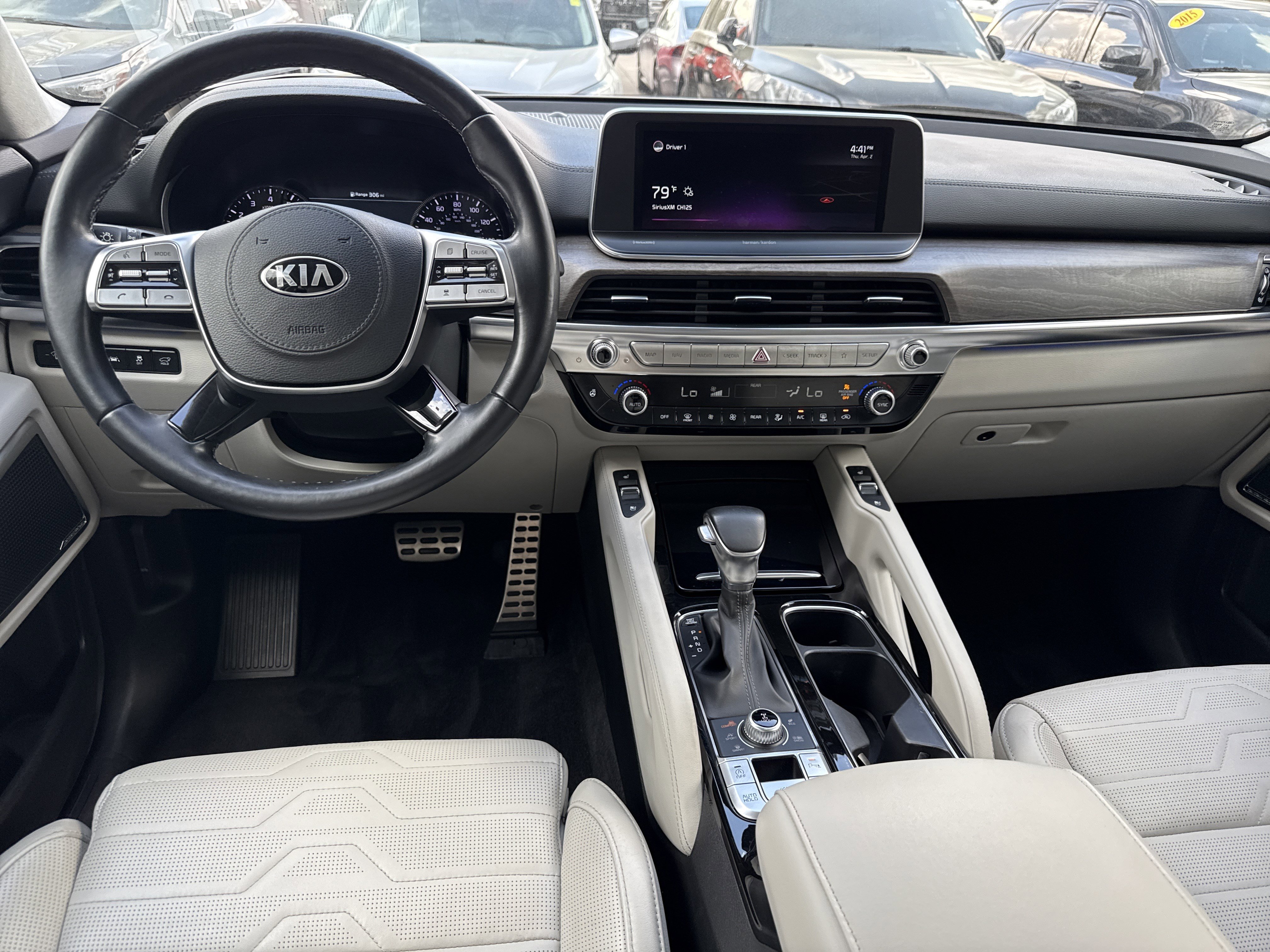 Used 2020 Kia Telluride SX w/ SX Prestige Package image 23