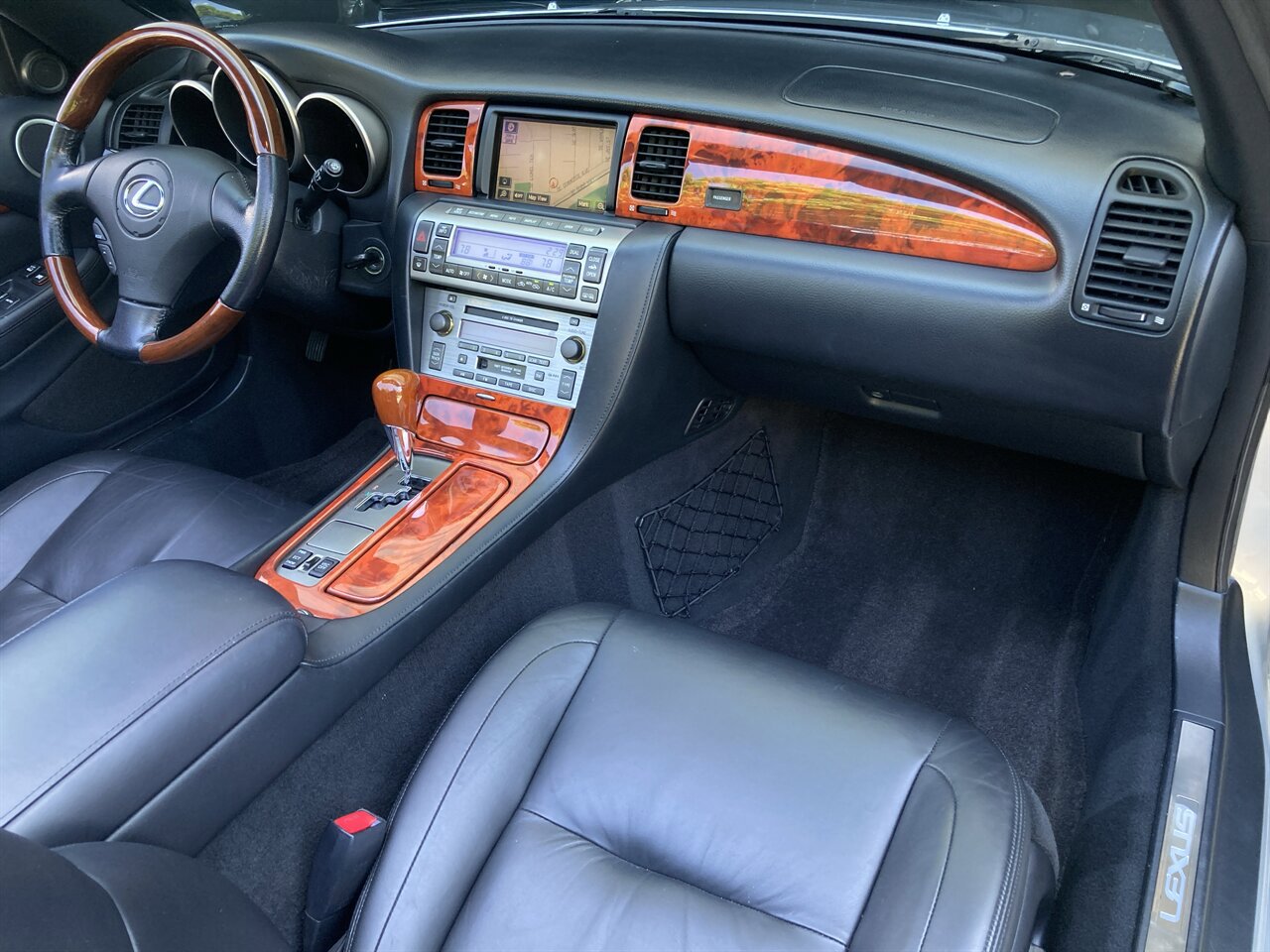 Used 2006 Lexus SC 430 Convertible RWD image 19
