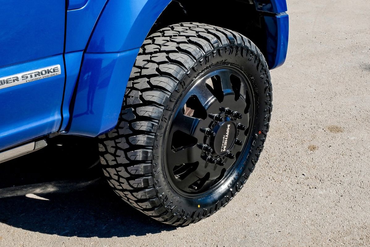 Used 2022 Ford F450 Platinum w/ FX4 Off-Road Package image 64