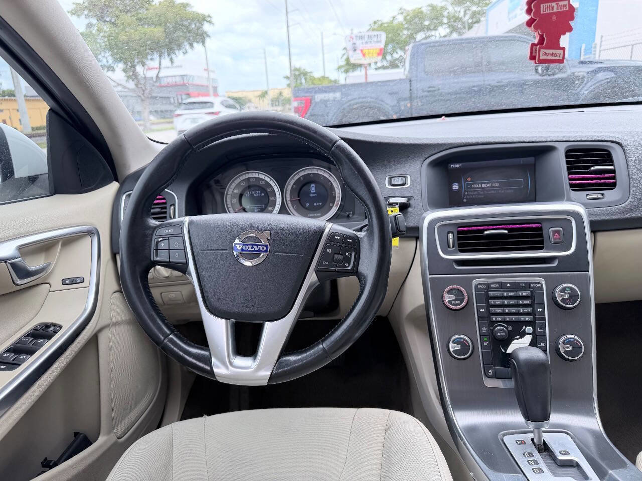 Used 2012 Volvo S60 T5 image 19