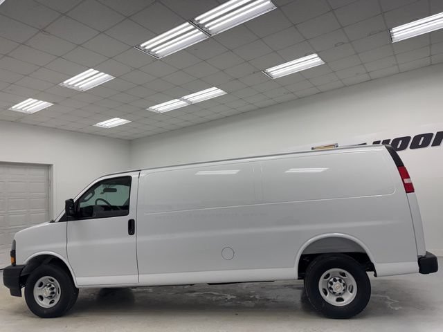New 2026 Chevrolet Express 3500 Extended w/ Driver Convenience Package RWD image 8