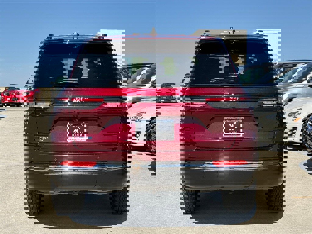 Used 2024 Jeep Grand Cherokee Limited 4xe w/ Luxury Tech Group II image 10