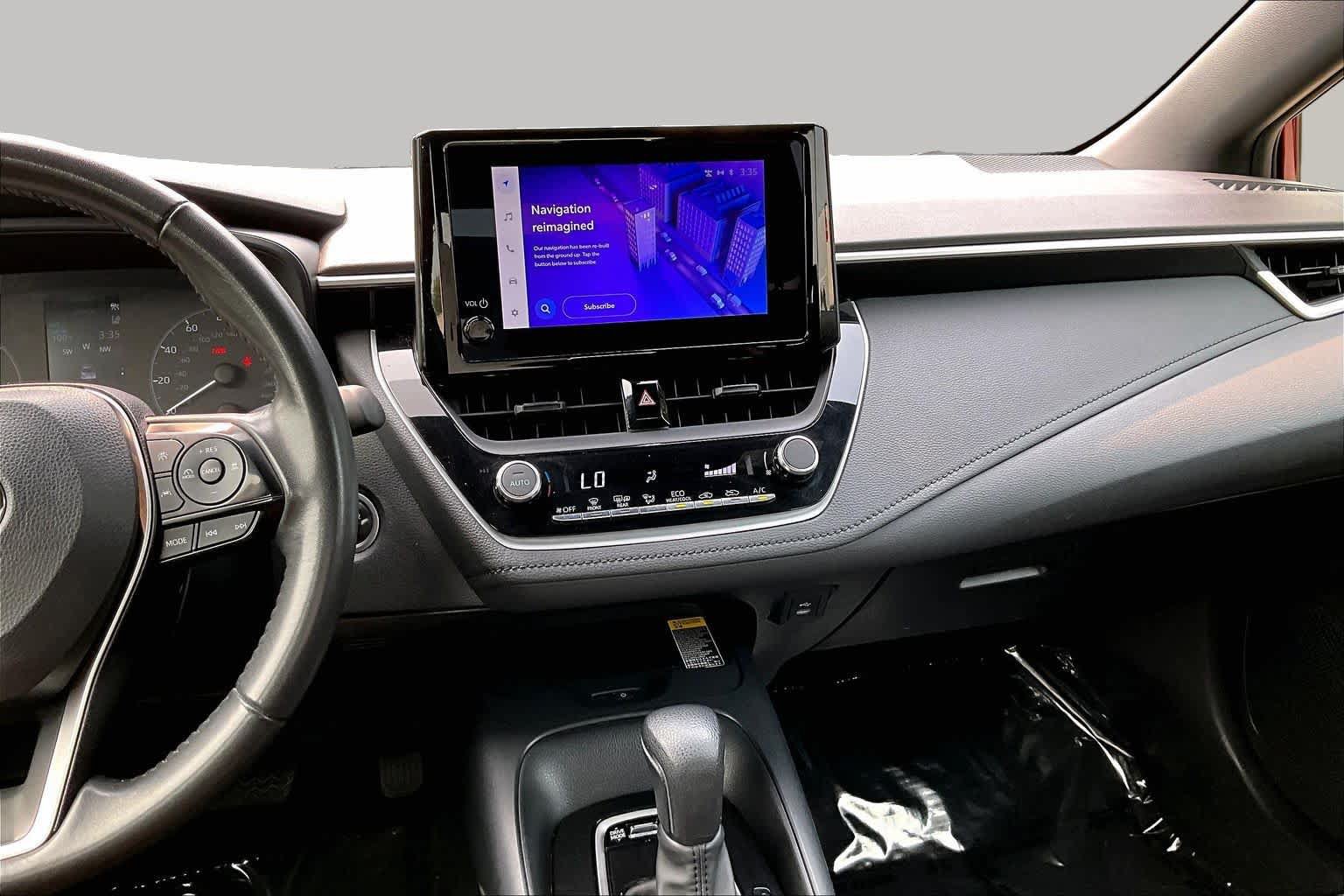 Used 2024 Toyota Corolla SE w/ SE Package FWD image 7