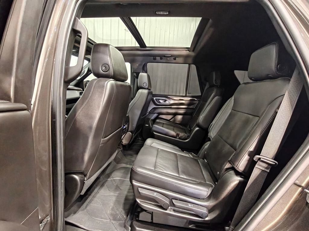 Used 2021 Chevrolet Tahoe LT w/ LT Signature Package image 32