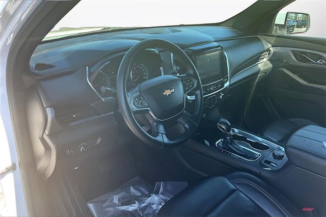 Used 2023 Chevrolet Traverse LT image 12