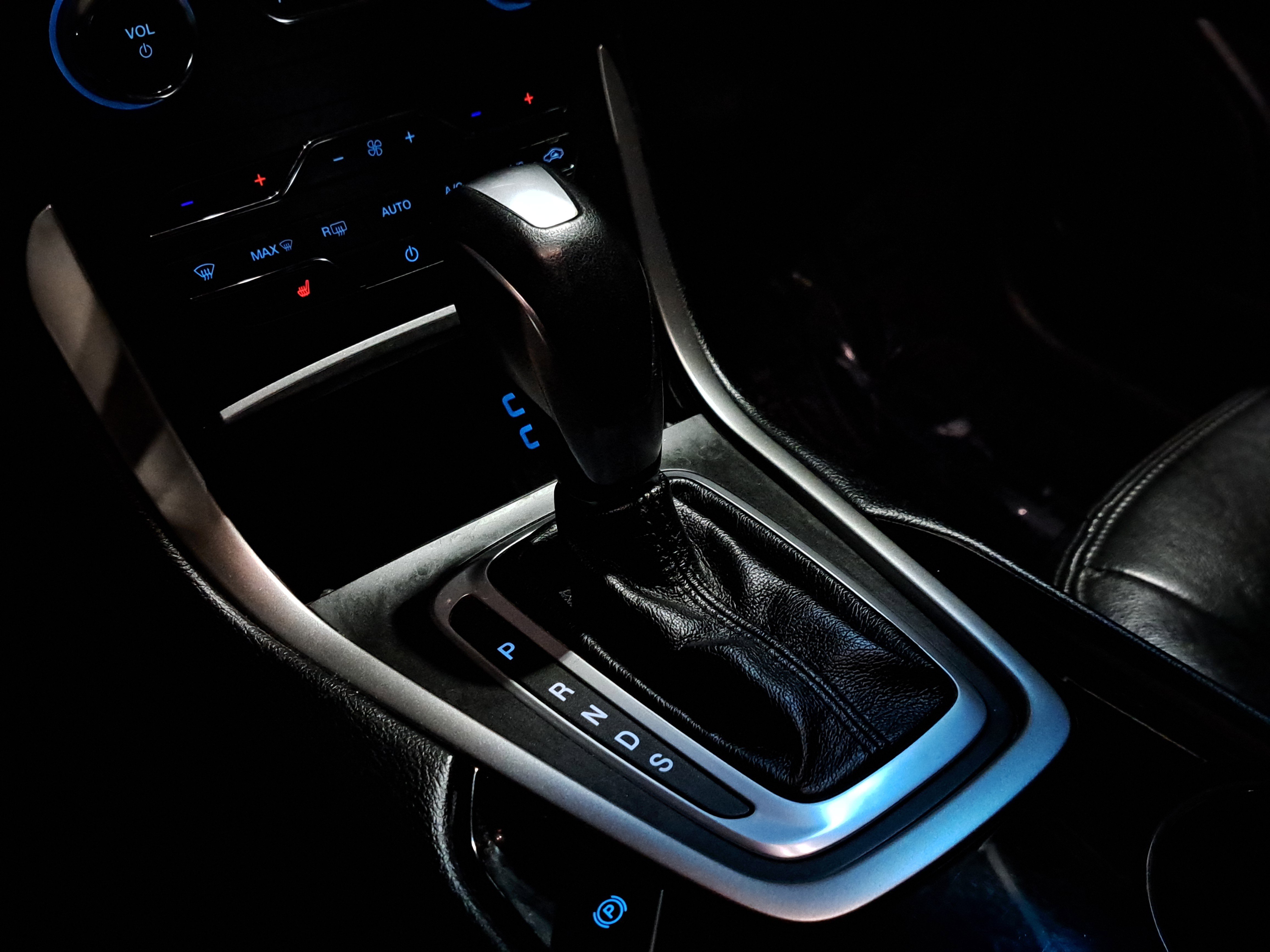 Used 2016 Ford Edge SEL w/ Equipment Group 201A image 34