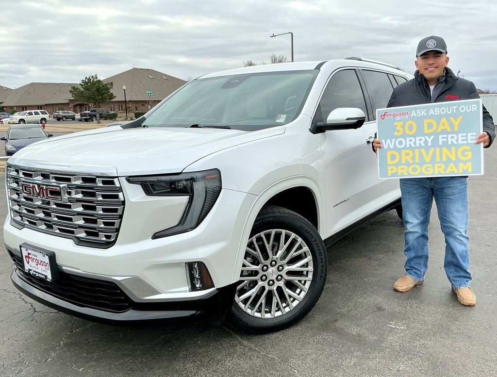 Used 2024 GMC Acadia Denali image 1