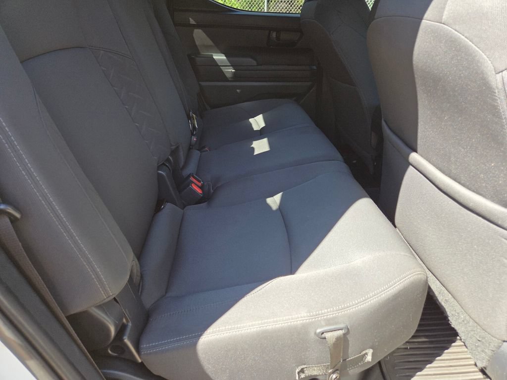 Certified 2024 Toyota Tacoma SR AWD/4WD image 17
