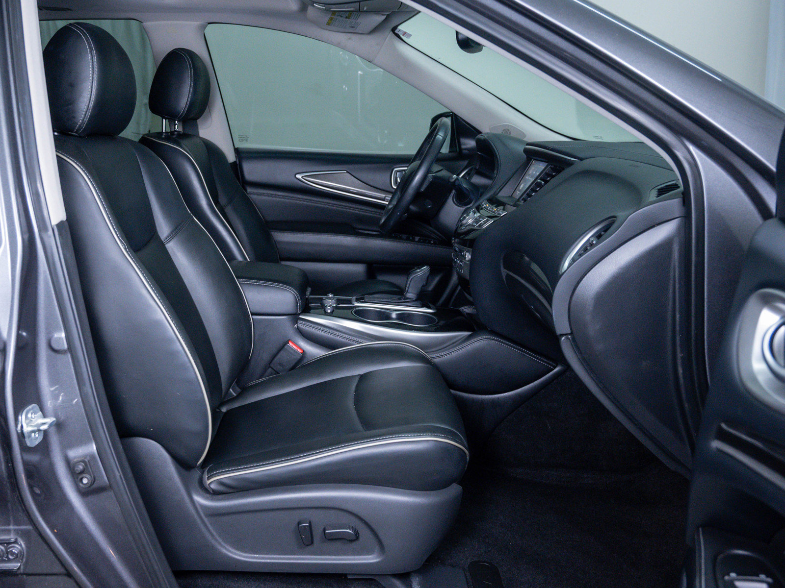 Used 2019 INFINITI QX60 Luxe image 11