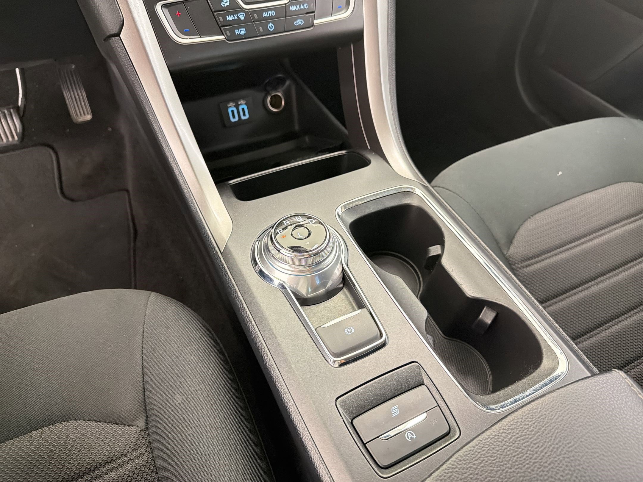 Certified 2020 Ford Fusion SE image 23