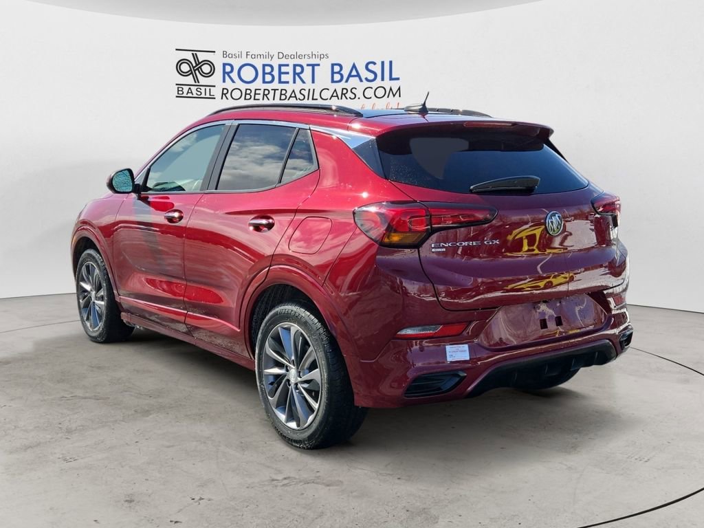 Used 2021 Buick Encore GX Select w/ Advanced Technology Package image 3