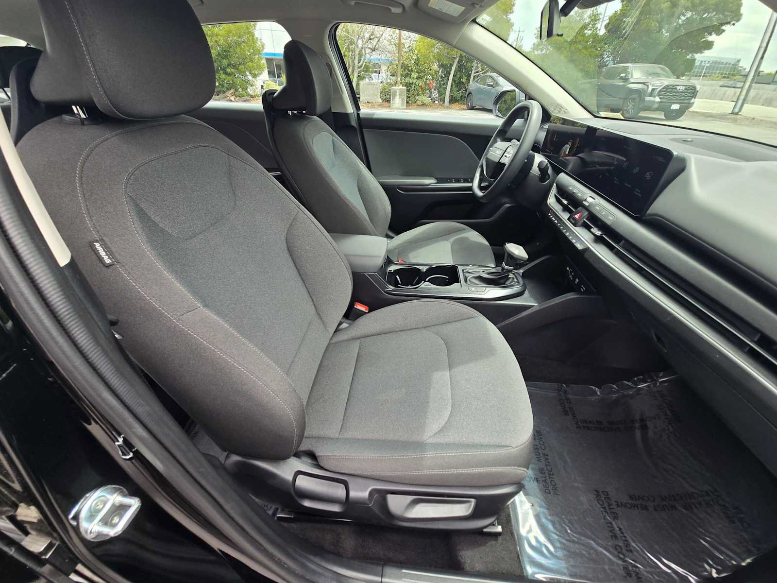 Used 2025 Kia K4 FWD image 10