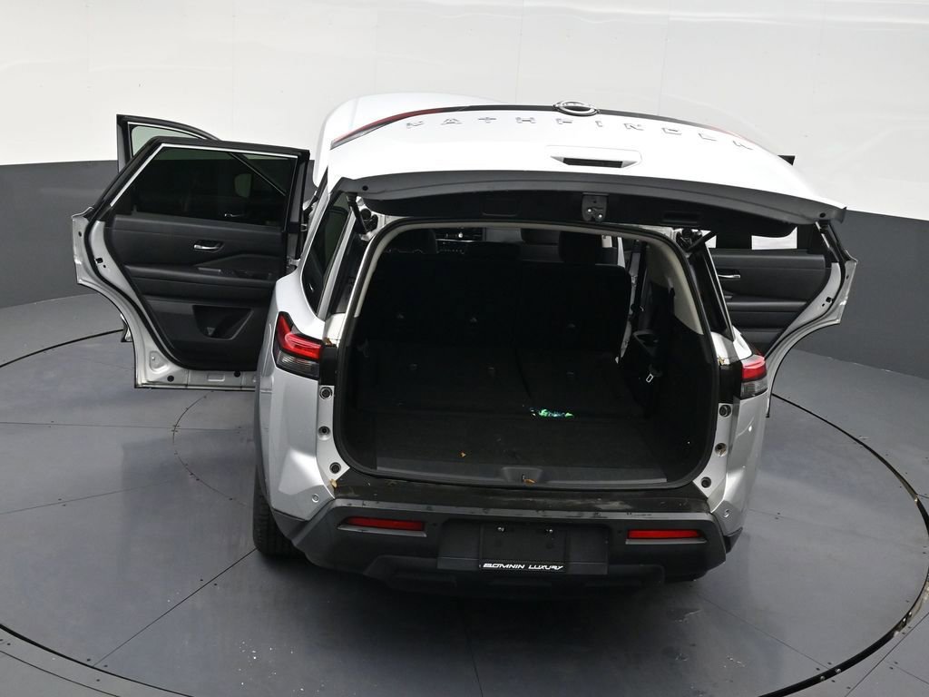 Used 2022 Nissan Pathfinder S image 32