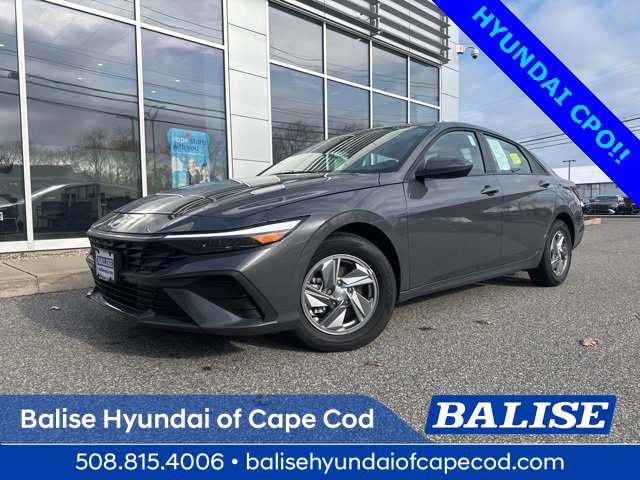 Certified 2025 Hyundai Elantra SE image 1