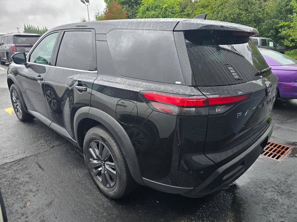Used 2026 Nissan Pathfinder S AWD/4WD image 13