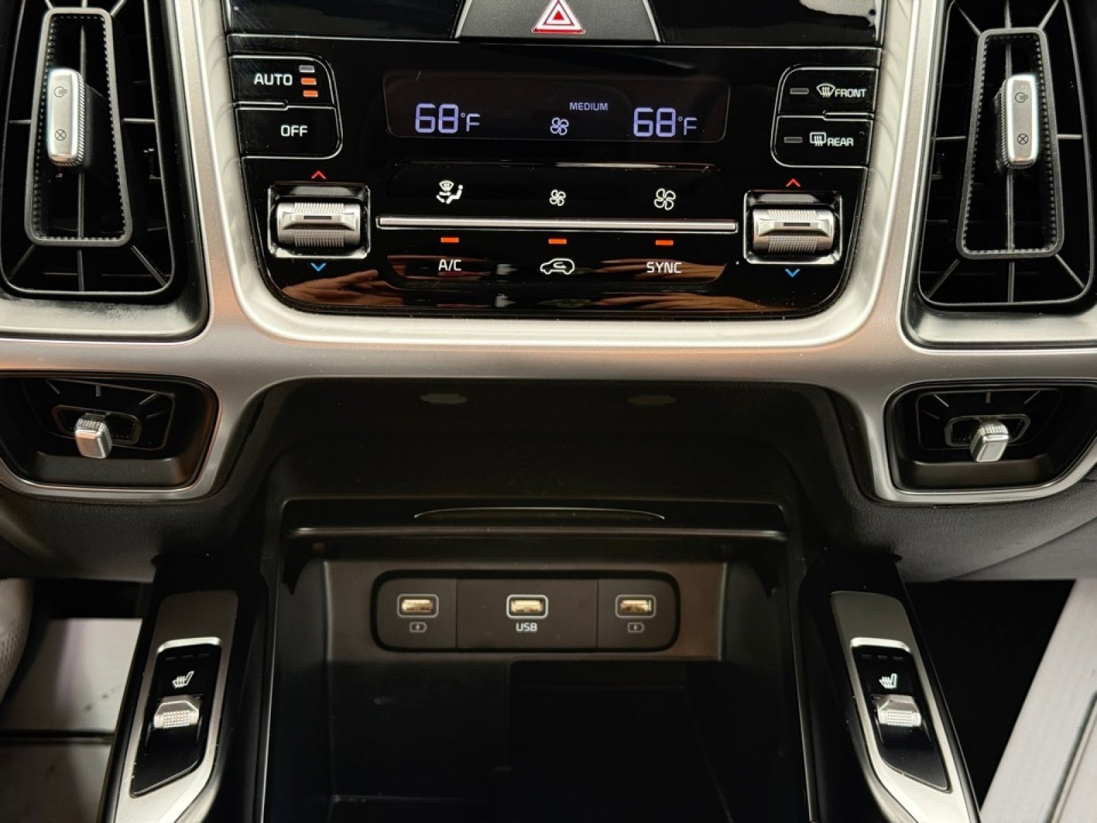 Used 2022 Kia Sorento S AWD/4WD image 18