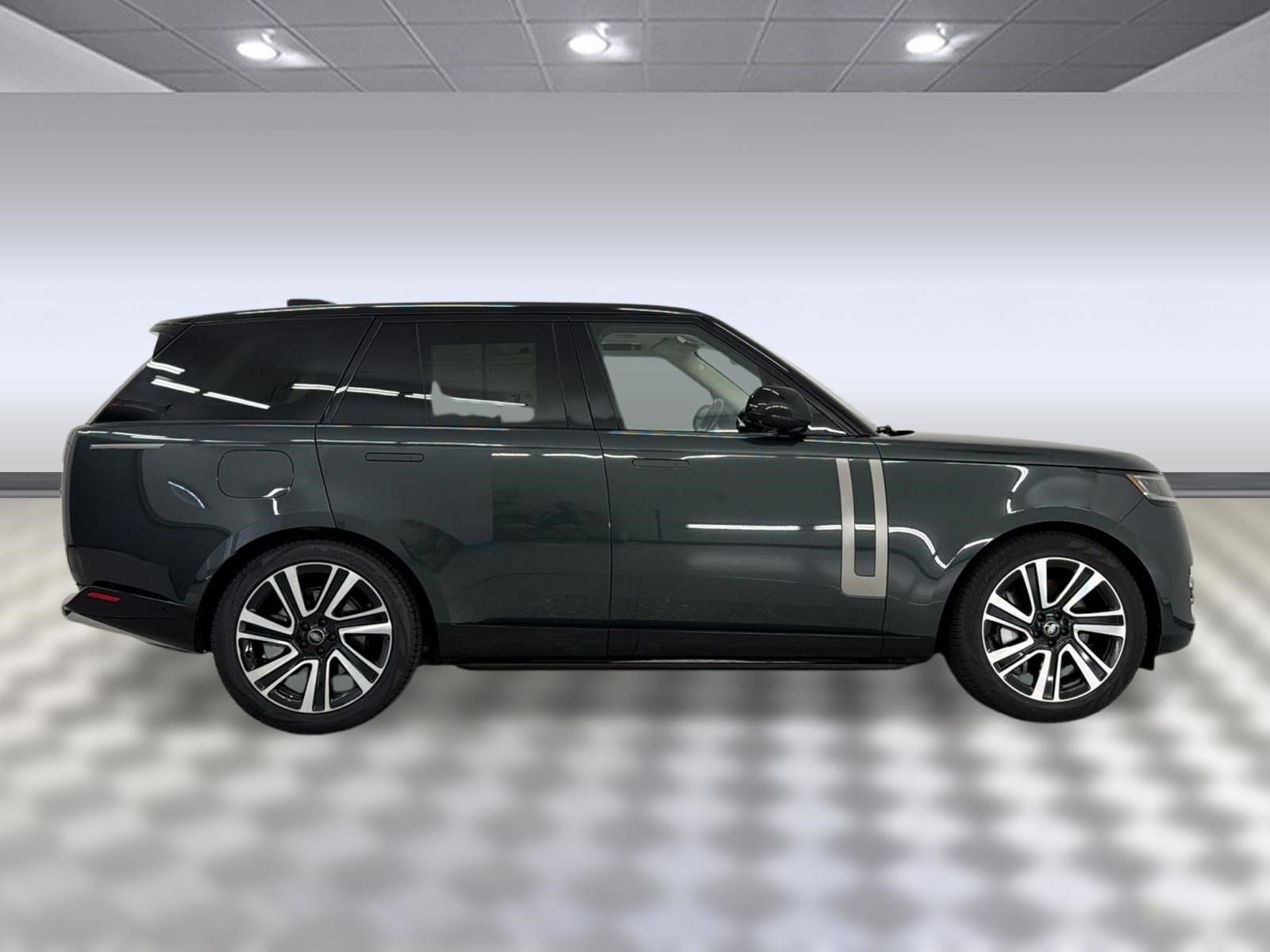 Used 2023 Land Rover Range Rover SE AWD/4WD image 8