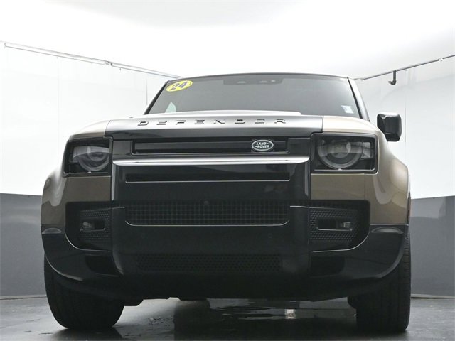 Used 2024 Land Rover Defender 130 X image 34