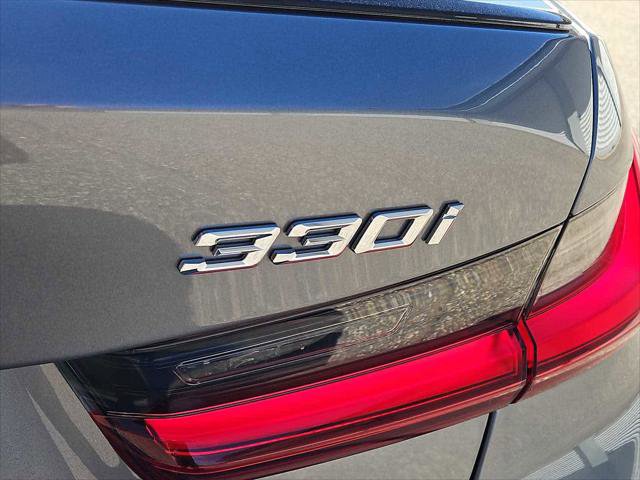 Used 2023 BMW 330i xDrive Sedan w/ M Sport Package AWD/4WD image 6