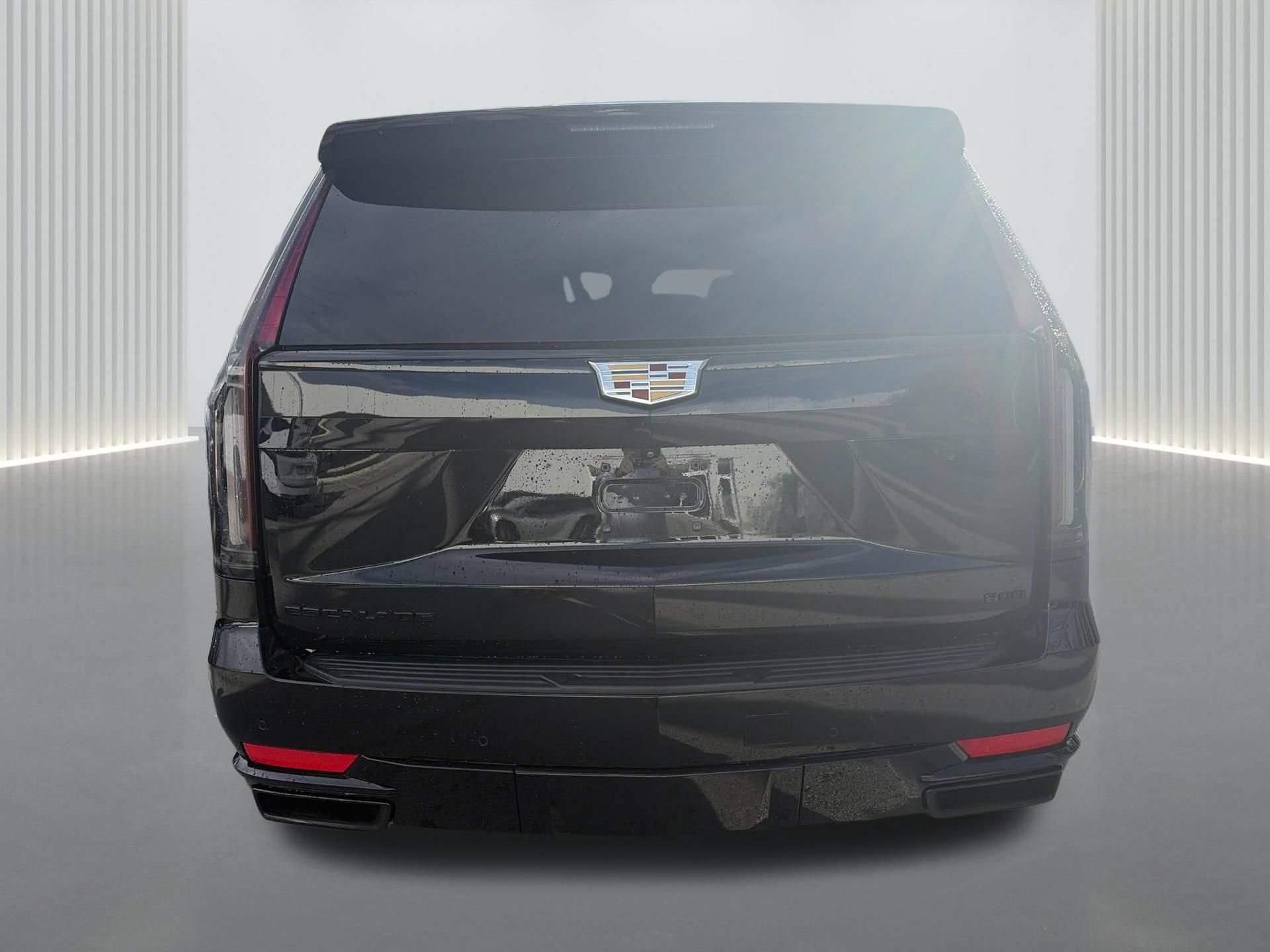 Certified 2022 Cadillac Escalade ESV Luxury RWD image 6