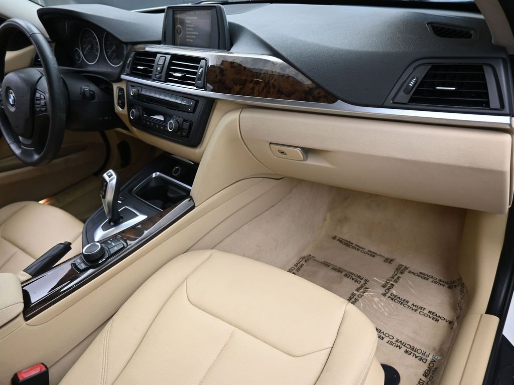 Used 2014 BMW 320i Sedan image 39