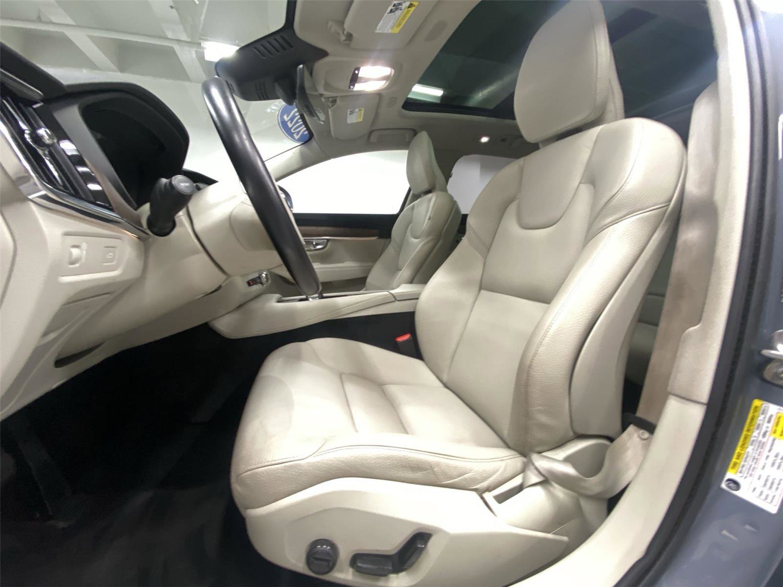 Used 2022 Volvo V90 B6 Cross Country w/ Advanced Package AWD/4WD image 17