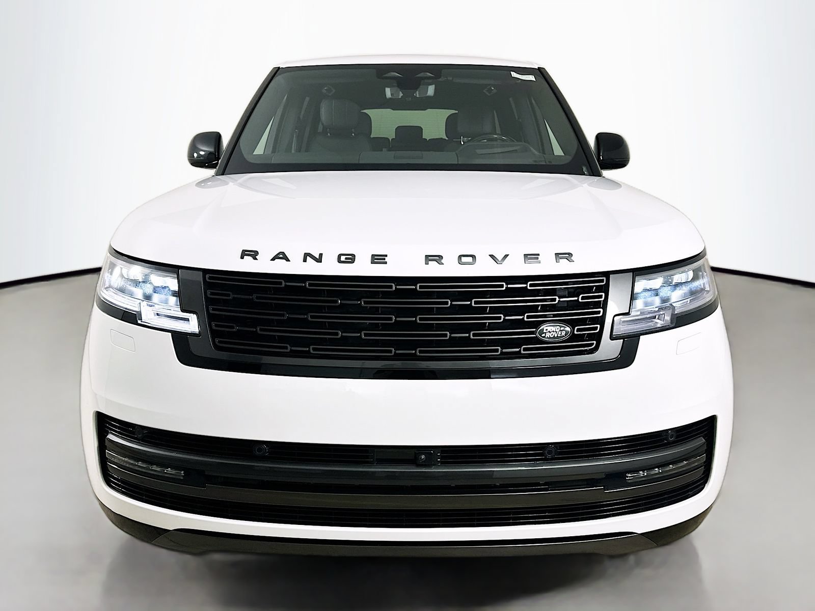 New 2026 Land Rover Range Rover Long Wheelbase SE AWD/4WD image 2