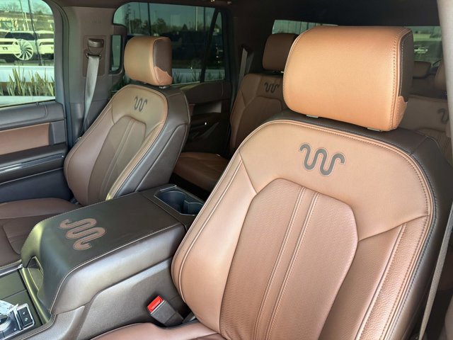 Used 2024 Ford Expedition Max King Ranch image 15