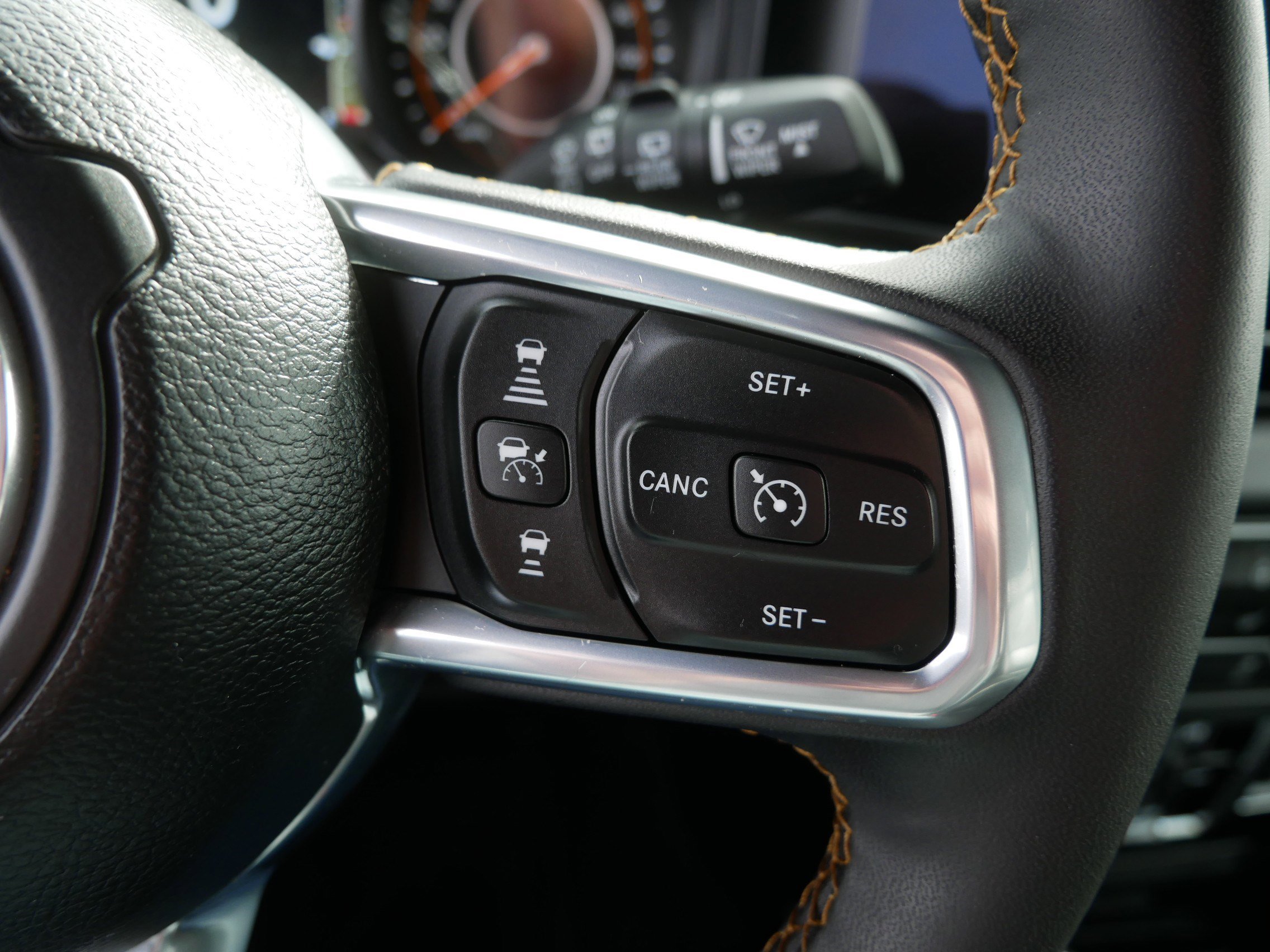 Used 2024 Jeep Wrangler Sahara image 23