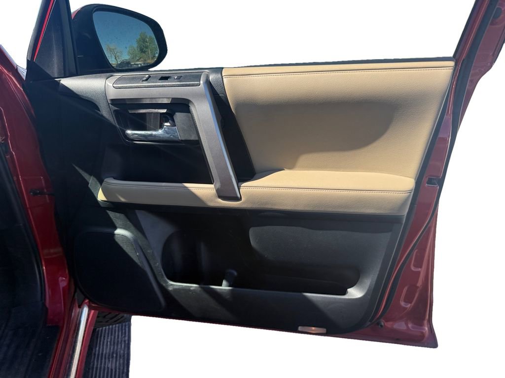 Used 2016 Toyota 4Runner Limited image 17