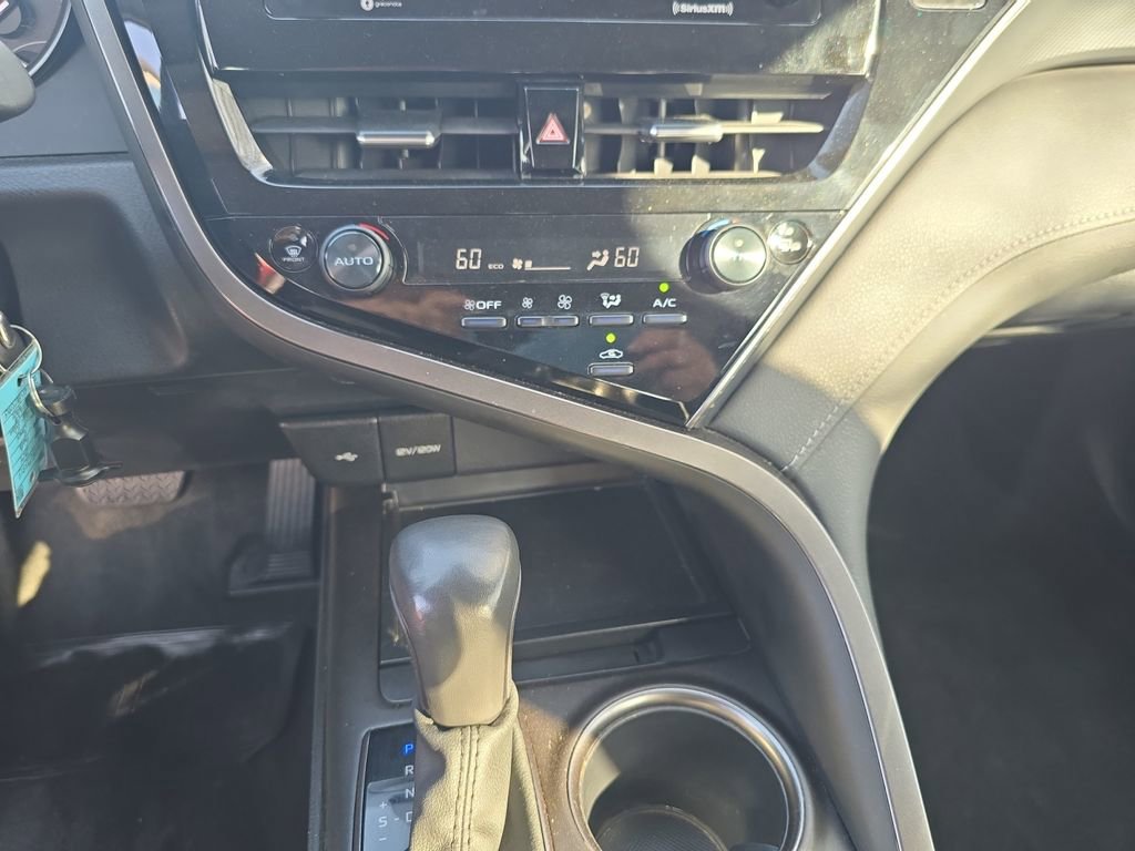 Used 2024 Toyota Camry SE image 15
