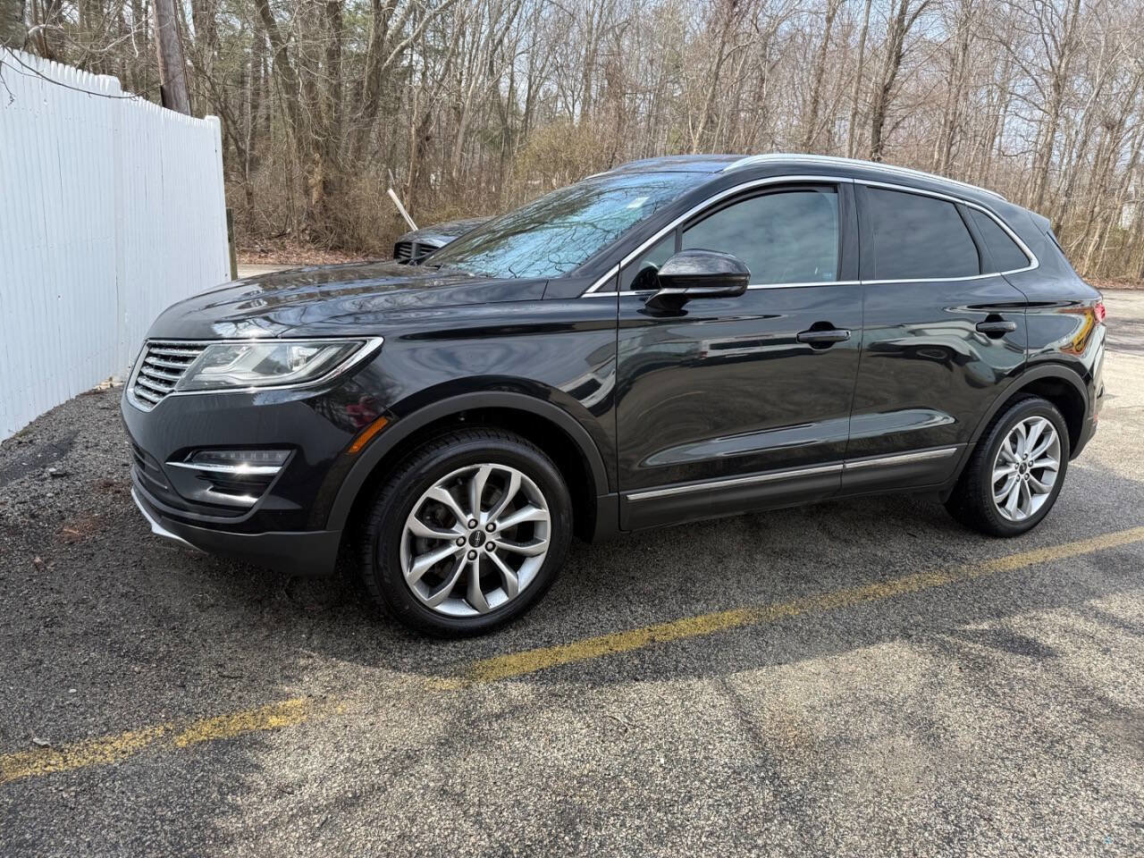 Used 2015 Lincoln MKC AWD w/ Equipment Group 101A Select image 3