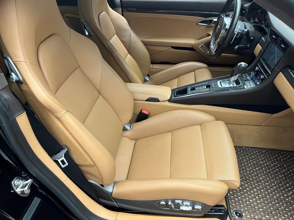 Used 2015 Porsche 911 Turbo S image 35
