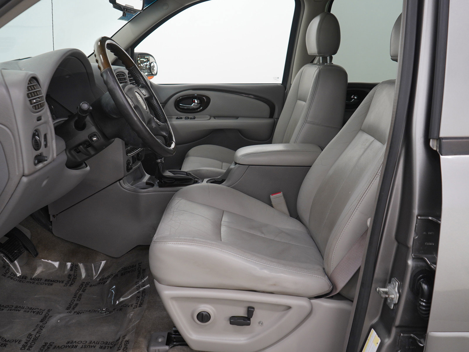 Used 2005 Buick Rainier CXL image 23